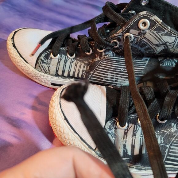 Skechers Star Wars Darth Vader High Top Shoes Size 3 GUC - Picture 6 of 16